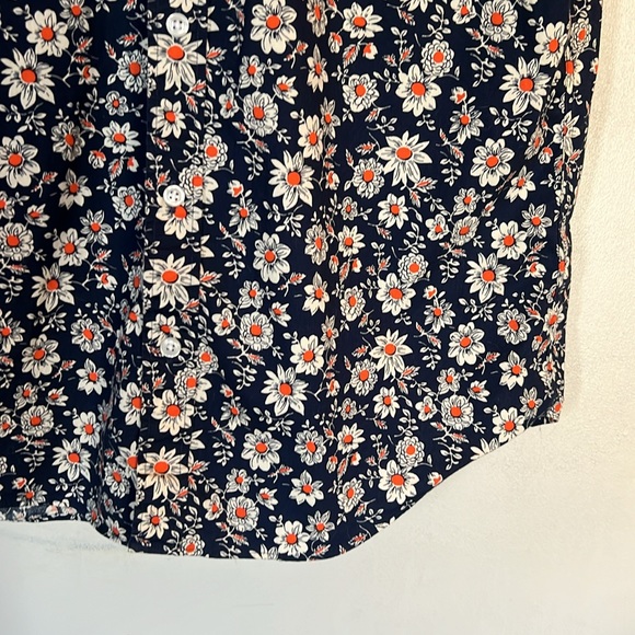 JCREW slim flex washed floral short sleeve button down shirt size large 😍 - Picture 4 of 8